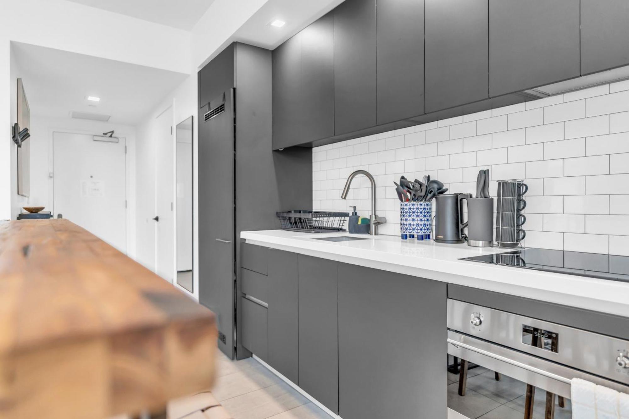 Stylish Tropical Chic 2-bedroom In Downtown Apartment Miami